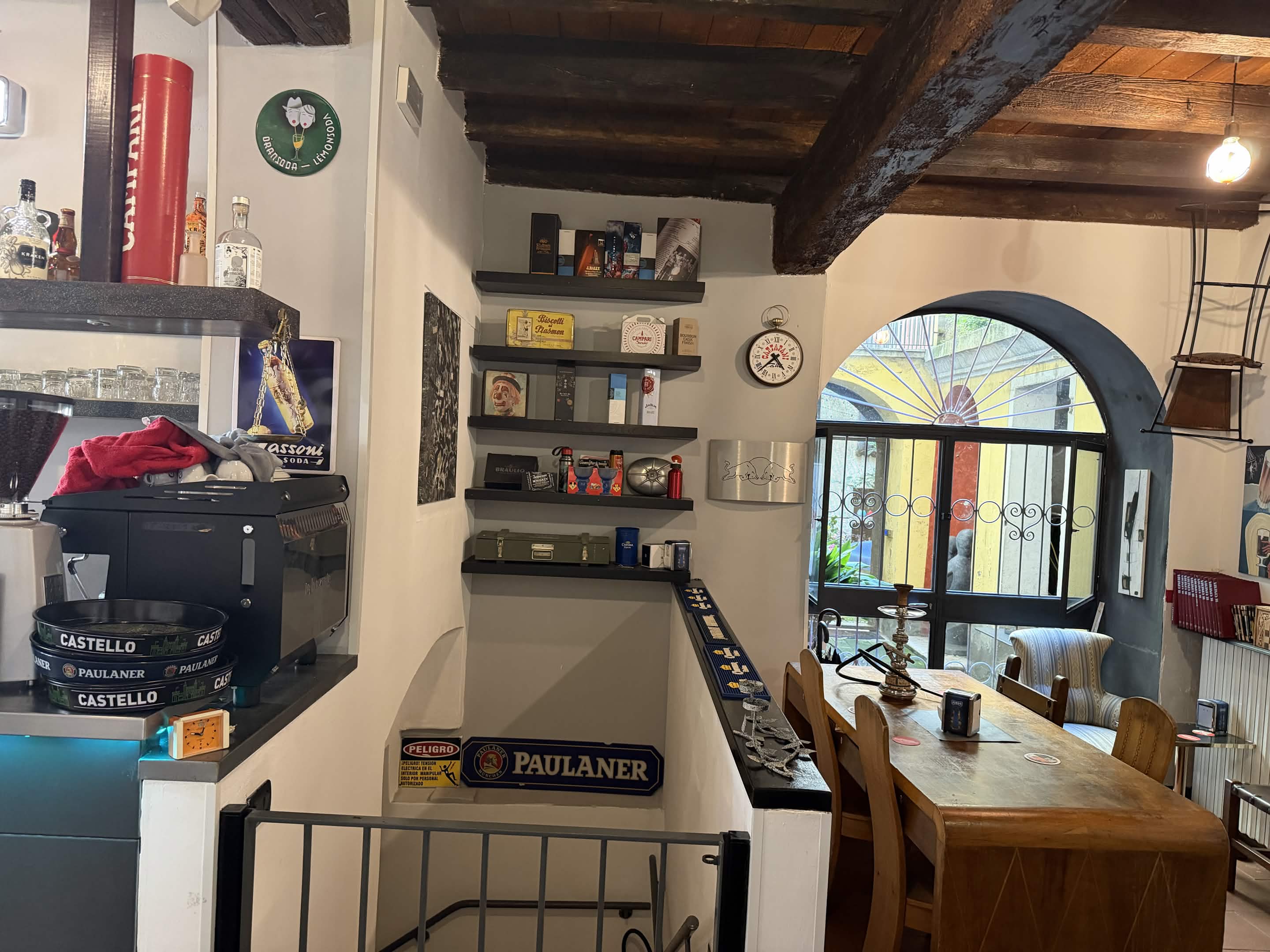 Prenota il tuo tavolo da ANIMA cocktail bar Brescia